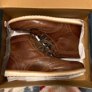 Genuine Leather! Crevo Boardwalk Lace Up boots Chestnut Color Size 9.5
